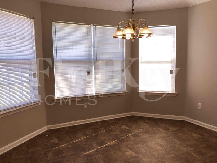 Building Photo - 7678 Breeze Wood Cove
