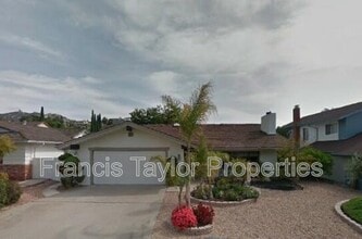 Building Photo - 1762 David Dr