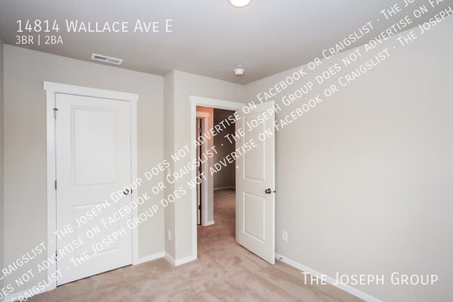 Building Photo - 14814 Wallace Ave E
