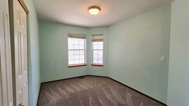Building Photo - 3-Bedroom Rancher in Hayden