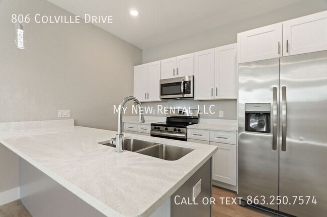 Building Photo - 806 Colville Dr