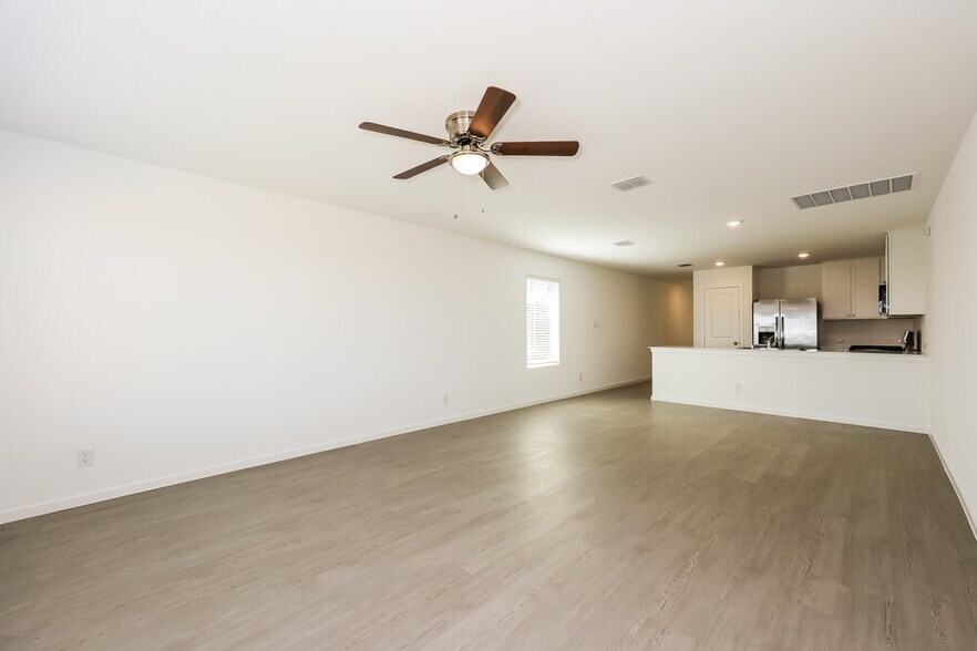 Building Photo - 1220 Canyon Wren Dr