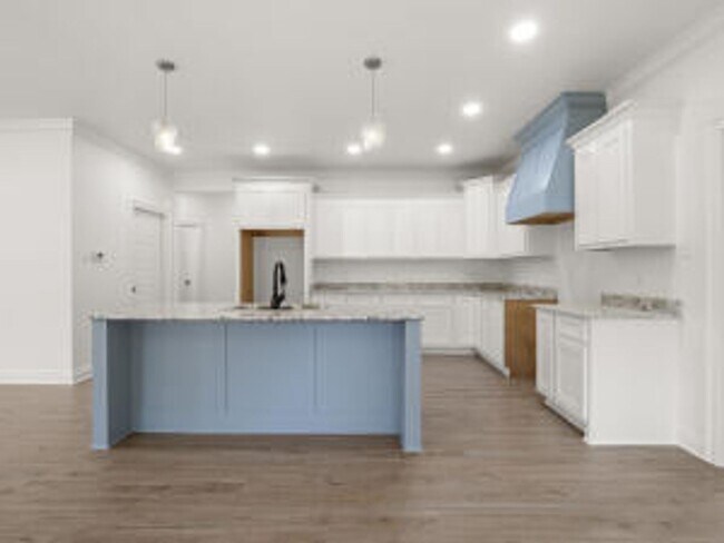 Building Photo - 1281 Miller St