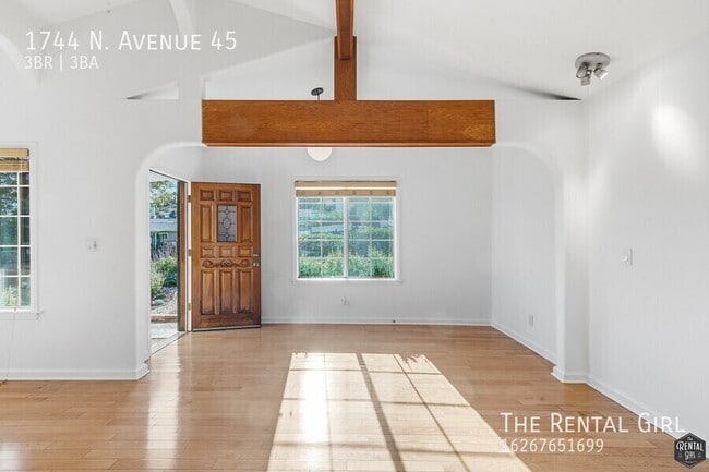 Building Photo - 1744 N Ave 45