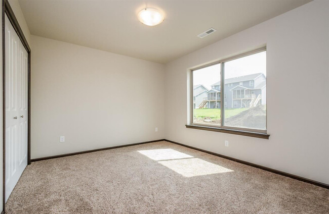 Lower level bedroom - 1225 Mary Ln