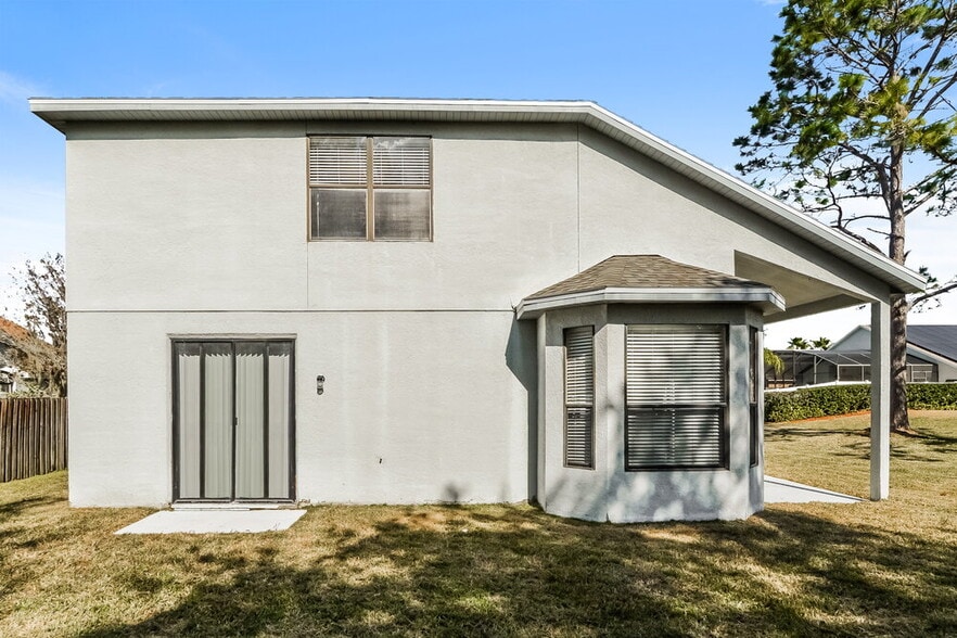 Building Photo - 671 Hardwood Cir