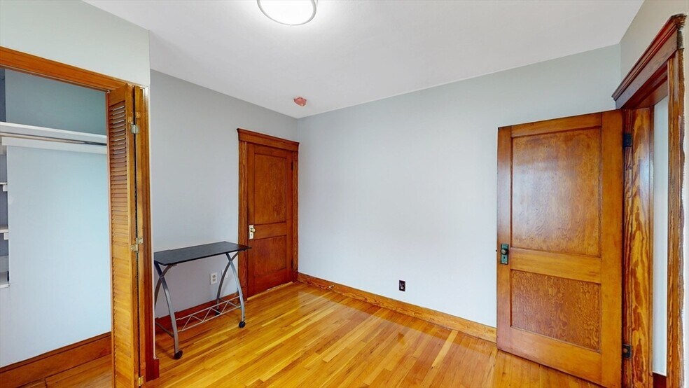 Building Photo - 21 3rd St
