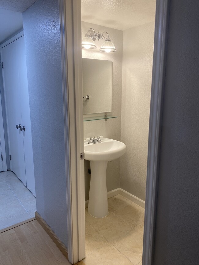 Building Photo - 2539 Blue Rock Ct