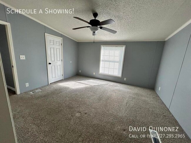 Building Photo - 3201 Iona-