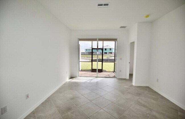 Building Photo - ***BEAUTIFUL - ANNUAL RENTAL***NEWER CONST...