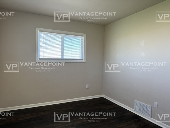 Building Photo - 3604 School Rd