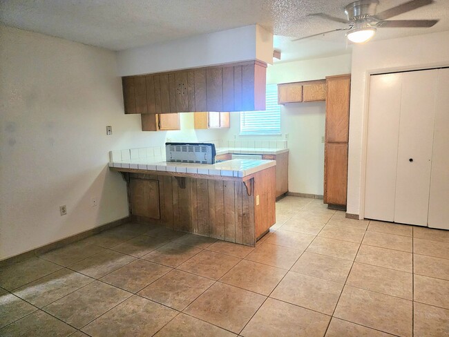 Building Photo - SW- condo 1bed-1.bath