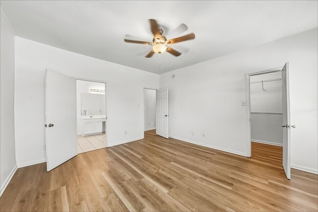 Building Photo - 1631 Laura Anne Dr