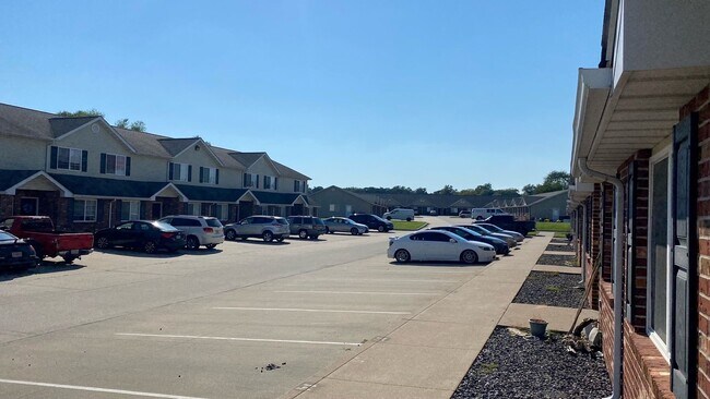Building Photo - Summerfield Townhomes