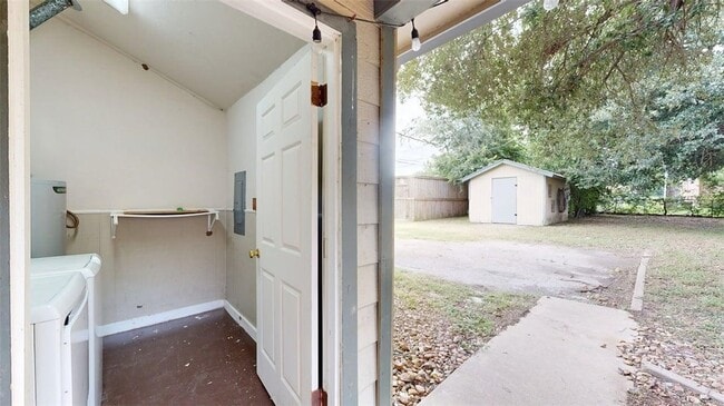 Building Photo - 2312 Auburn Ct