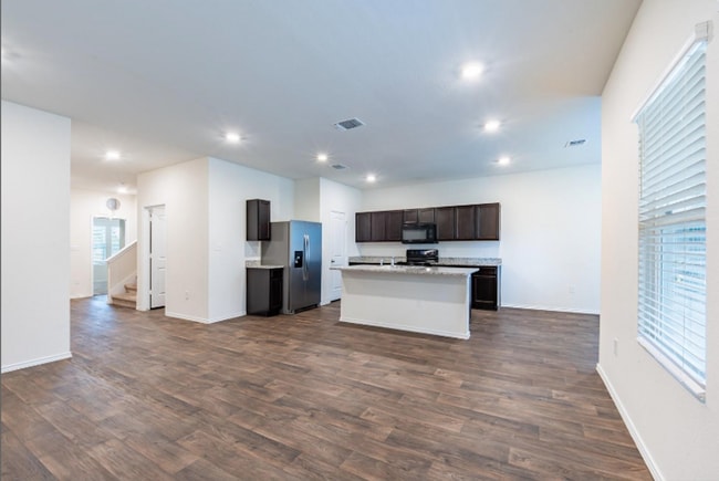 Building Photo - 14500 Fitzgibbon Dr