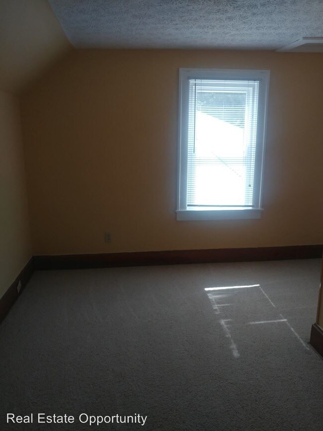 Building Photo - 2 br, 1.5 bath House - 1858 Harrisburg Pike