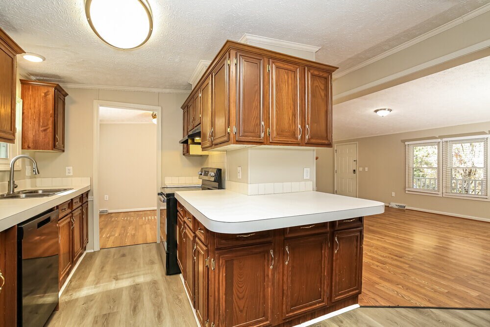 Building Photo - 5900 Holder Rd