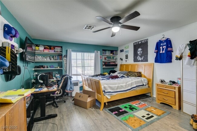 Building Photo - 1048 Painted Daisy Ave