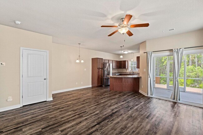 Building Photo - Holly Ridge Townhouse For Rent!