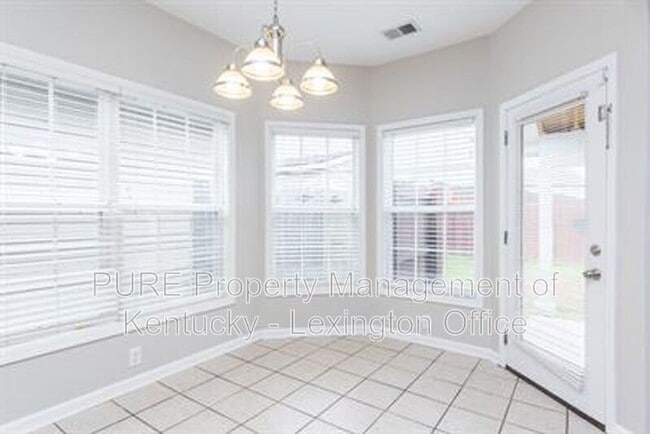 Building Photo - 4008 Bacopa Pl