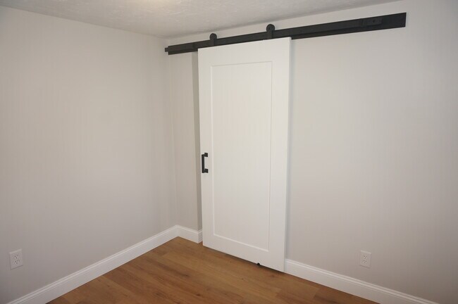 Building Photo - 301 Concord Rd