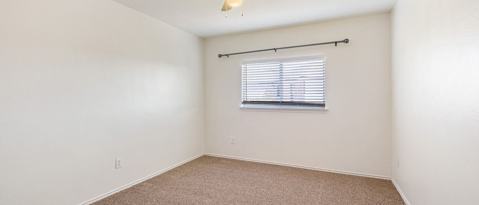 Building Photo - 8109 Verbank Villa