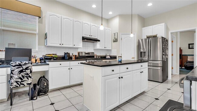 Building Photo - 17835 Arbor Creek Dr