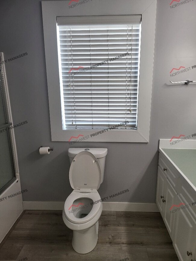 Building Photo - STATUS: *AVAILABLE* | R28 | $1895 + $100 FLAT RATE FOR W/S