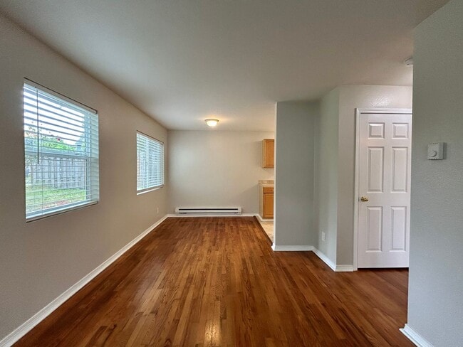 Building Photo - Tranquil 1 Bed, 1 Bath House!