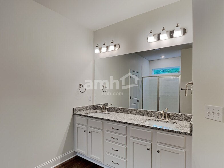 Building Photo - 5125 Cranford Ct