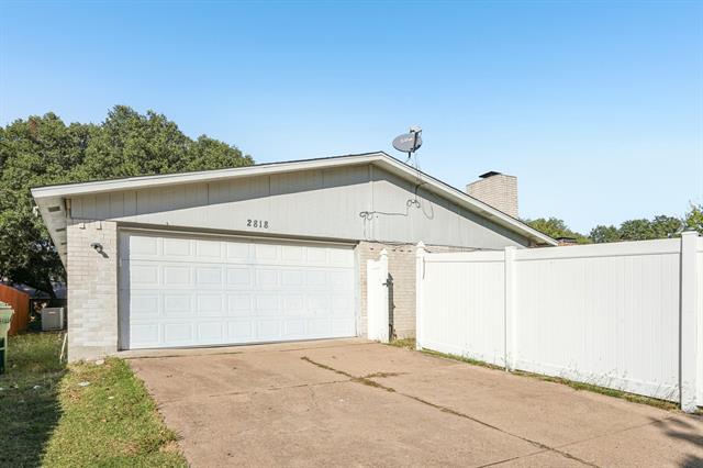 Building Photo - 2818 Ripplewood Dr