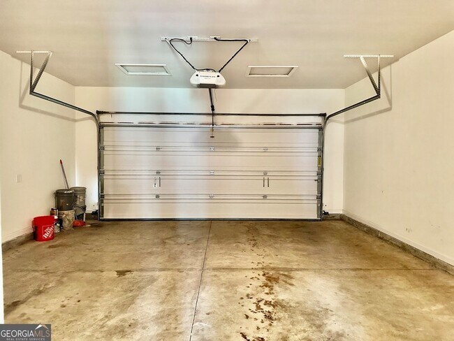 Building Photo - 3363 Willow Meadow Ln