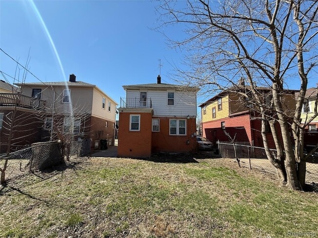 Building Photo - 16206 Snowden St