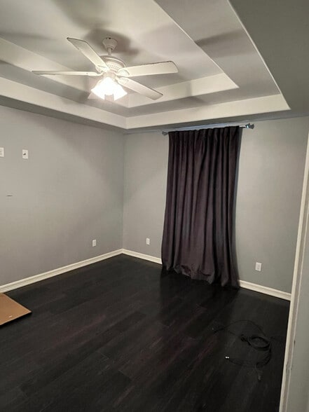 Building Photo - 2008 N Cummings Ave