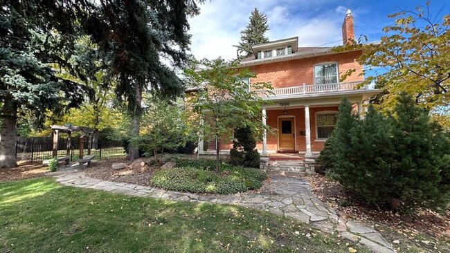 Primary Photo - Great House In Fort Collins