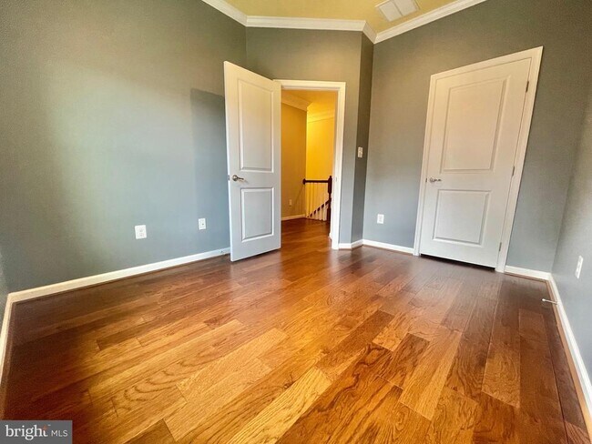 Building Photo - 9162 Landon House Ln