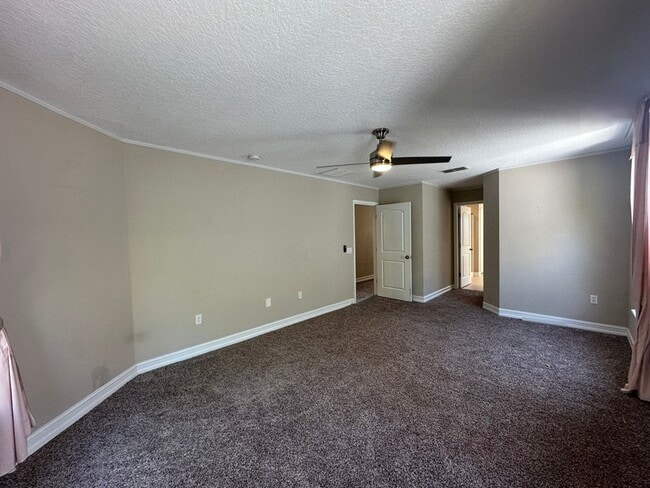 Building Photo - 6979 Bluestem Rd
