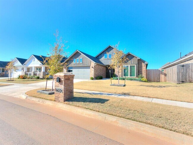 Building Photo - 16125 Buffalo Dr
