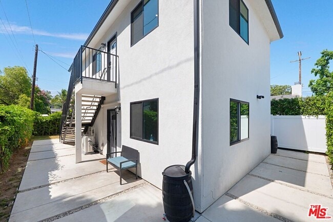 Building Photo - 6266 Etiwanda Ave