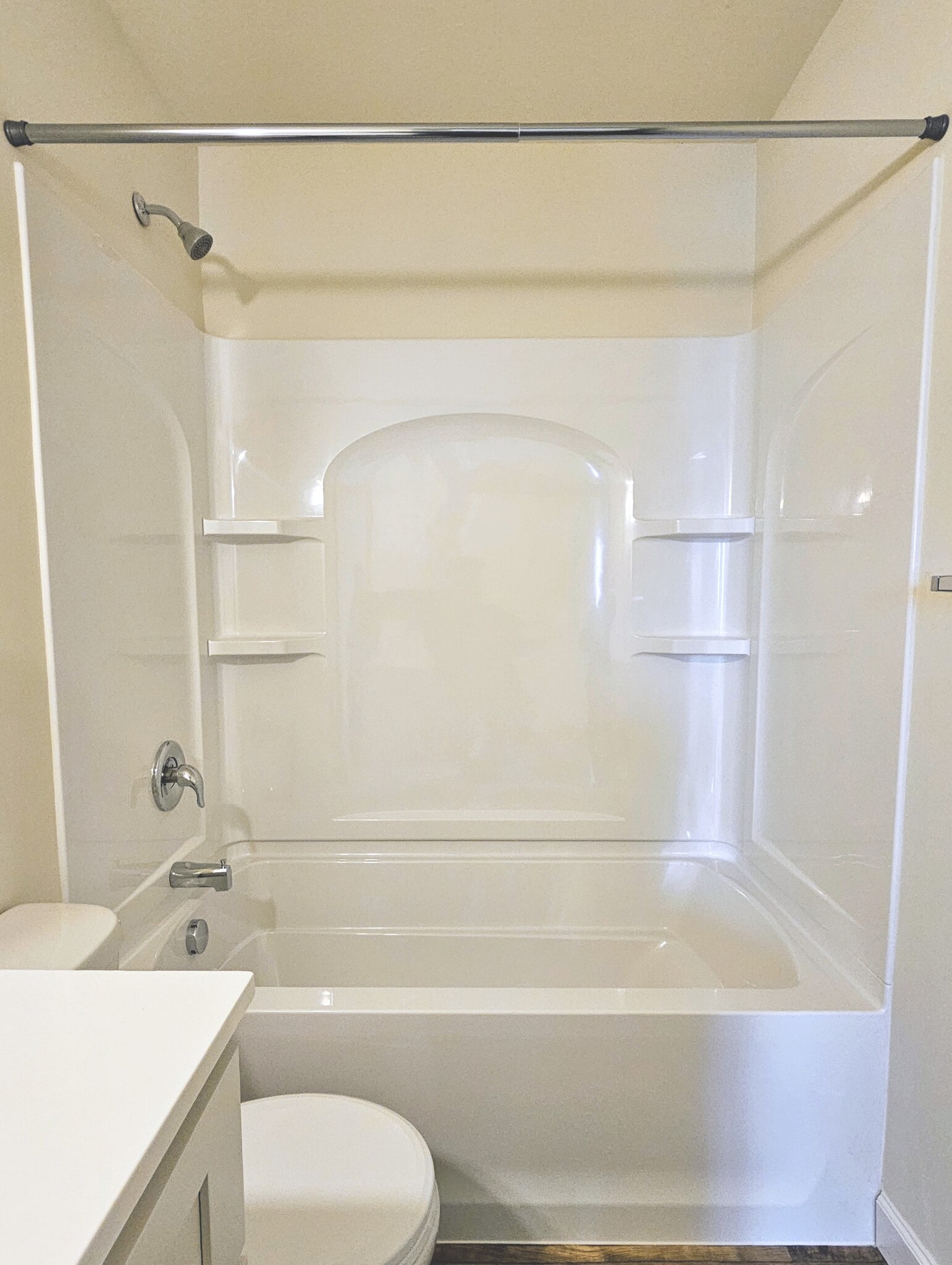 Building Photo - 4 Skyview Ln