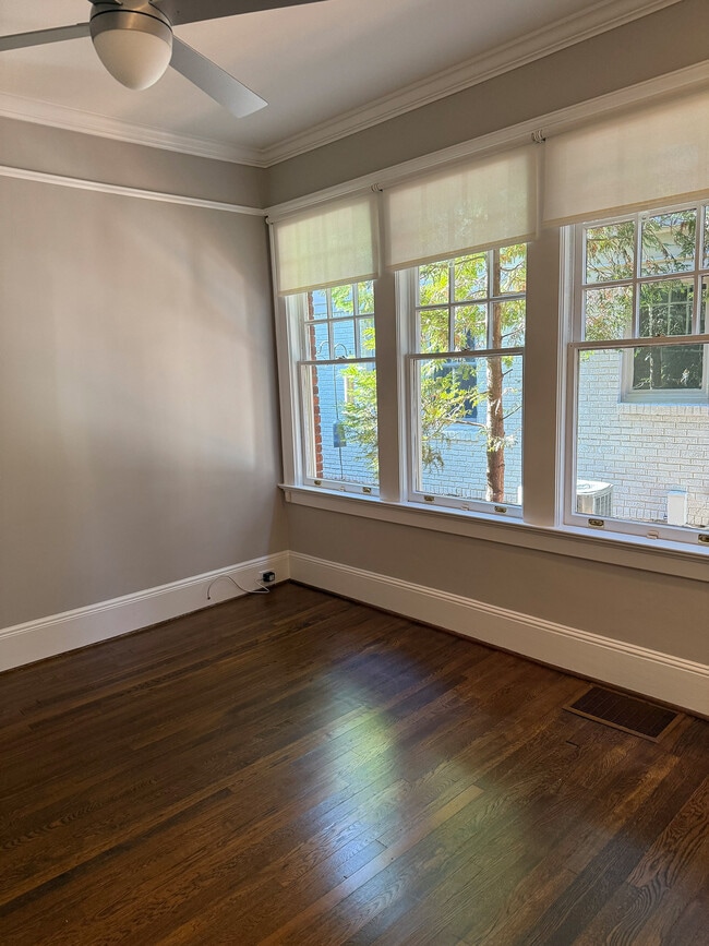 Building Photo - 719 Elmont Dr