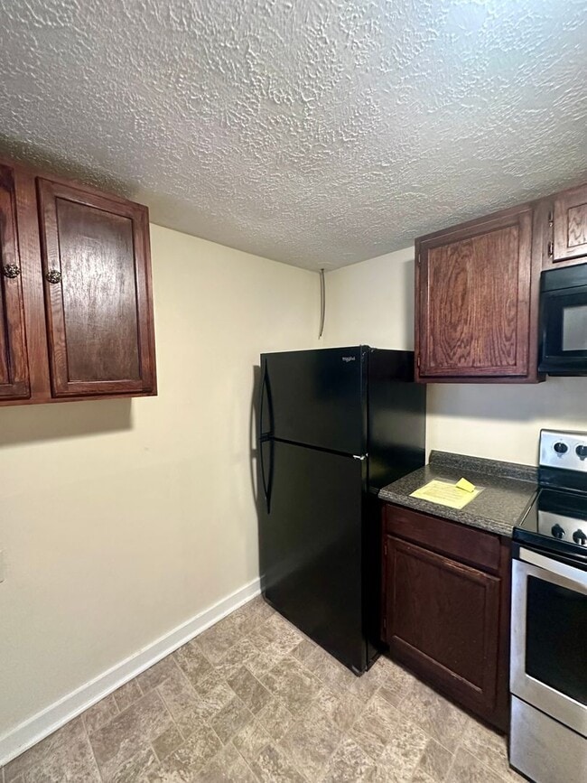 Building Photo - Pre-Leasing Now for Fall Semester 2026