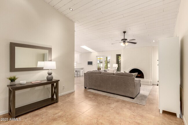 Building Photo - 2445 S Catarina