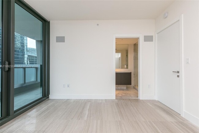 Building Photo - 1451 Brickell Ave