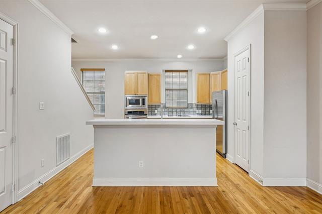 Building Photo - 2028 N Haskell Ave.