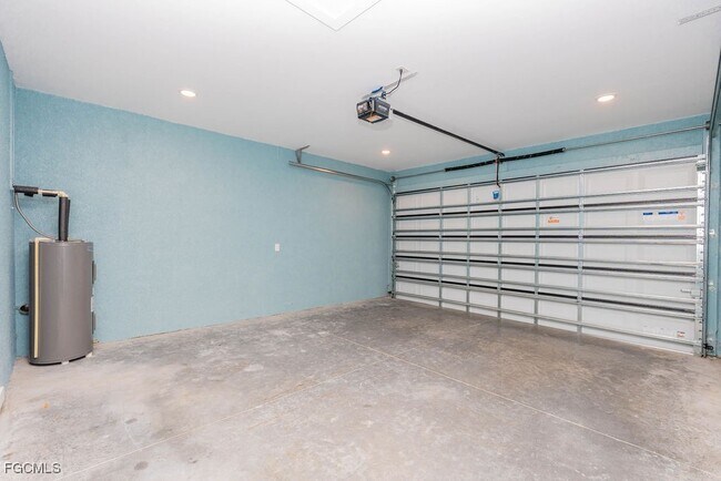 Building Photo - 4419 22nd St SW