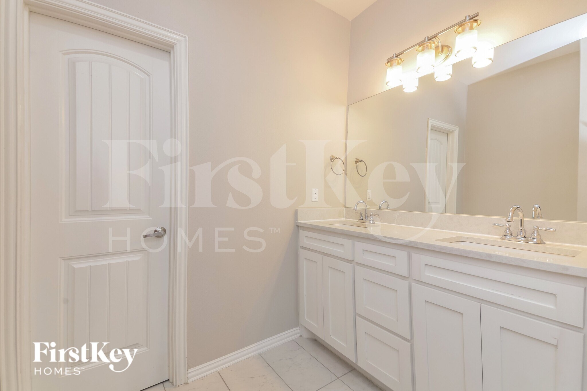 Building Photo - 4030 Vineyard Dr