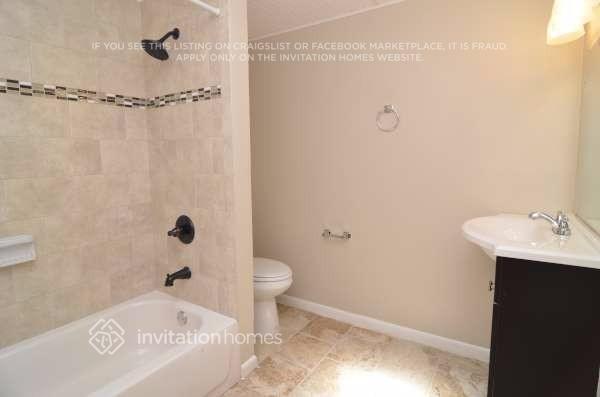 Building Photo - 6424 Murray Hill Dr