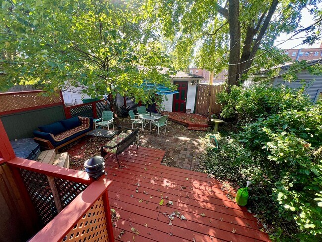 Building Photo - 4248 Botanical Ave